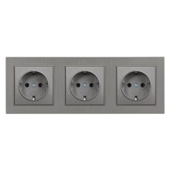 Nova III földelt dugalj  szürke szálcsiszolt kerettel